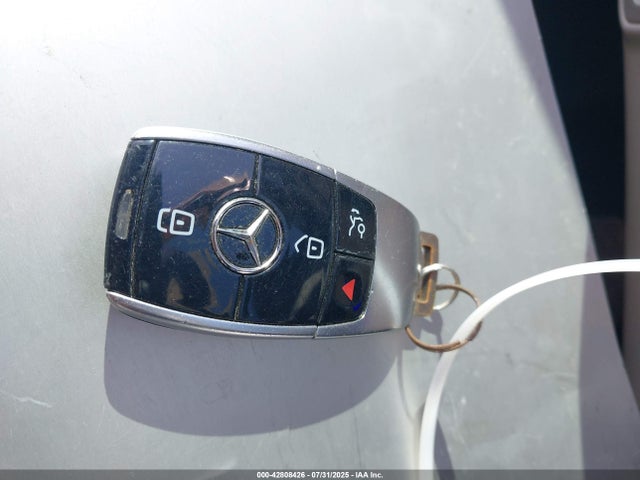 W1KZF8DB8MA921551 Mercedes-Benz m264
