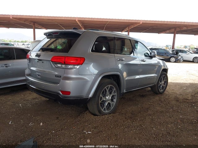 1C4RJEBGXJC275547 Jeep Grand Cherokee