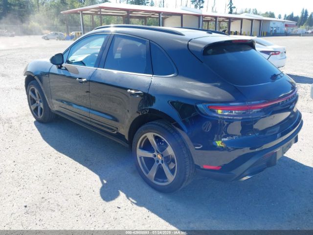 2022 PORSCHE MACAN WP1AA2A53NLB06518 Photo 2