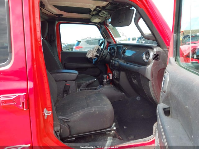 1C6HJTFGXLL182001 Jeep 2020