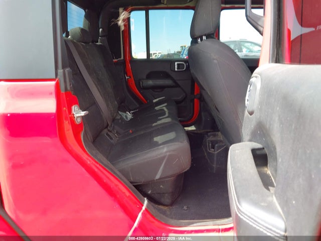 1C6HJTFGXLL182001 Jeep 2020