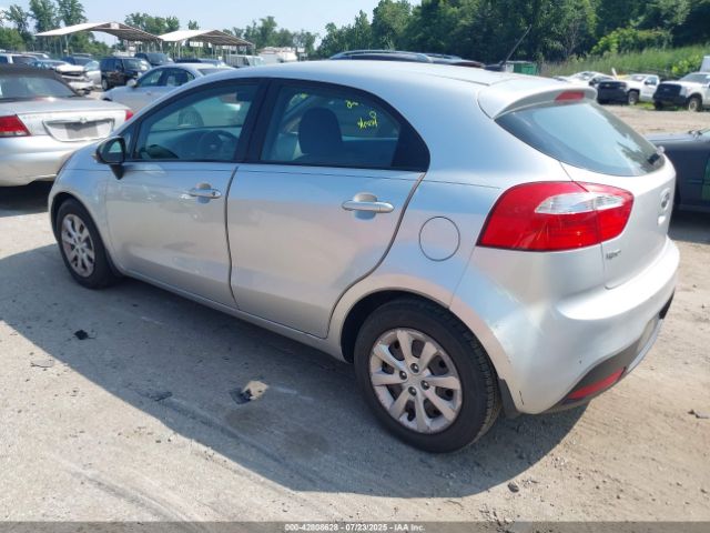 2013 KIA RIO KNADM5A36D6108621 Photo 2