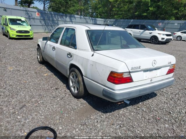 1993 MERCEDES-BENZ 300 WDBEA28E3PB884995 Photo 2