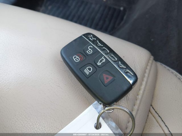 2018 JAGUAR F-PACE SADCK2FX2JA249035 Photo 10