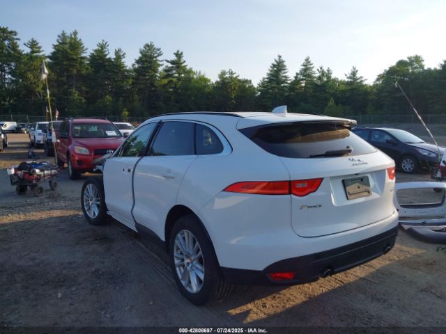 2018 JAGUAR F-PACE SADCK2FX2JA249035 Photo 2