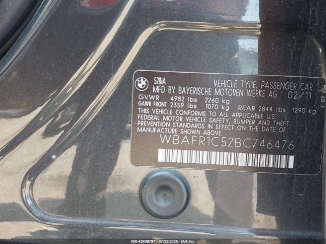 2011 BMW 528I WBAFR1C52BC746476 Photo 8