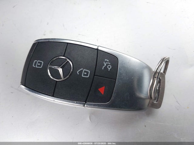 W1K5J4HB9PN373802 Mercedes-Benz m260