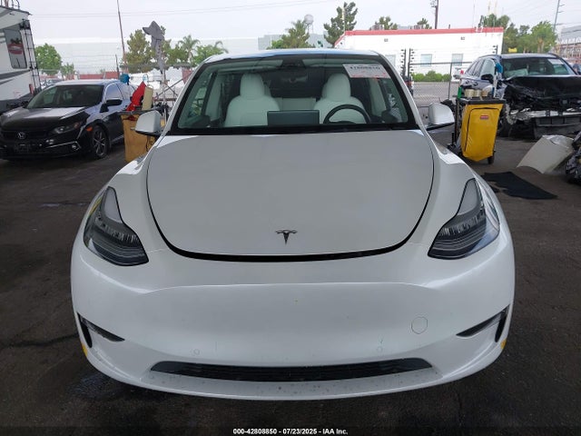 5YJYGDEE3MF154056 Tesla Model Y