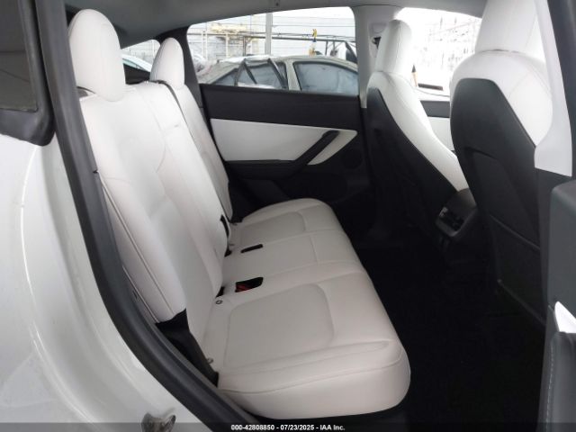 2021 TESLA MODEL Y 5YJYGDEE3MF154056 Photo 7