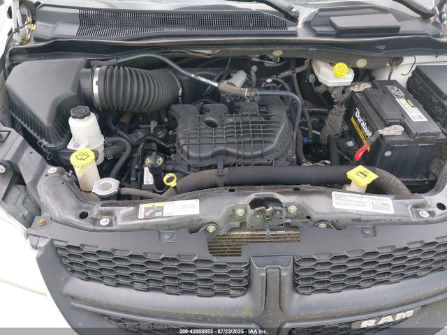 2C4JRGAG9ER392925 RAM 2014