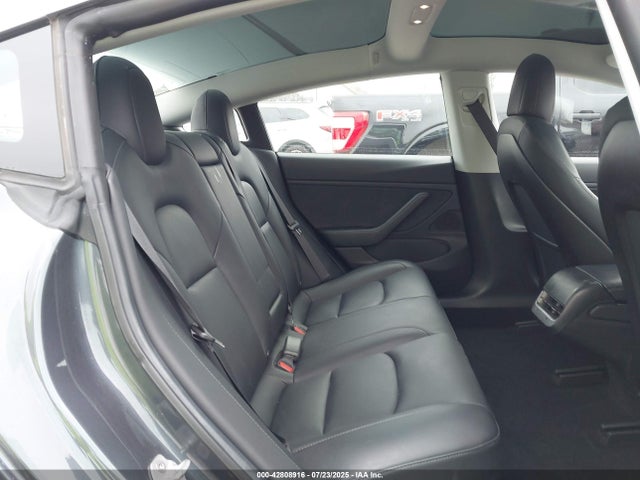 Tesla 2019 2019 5YJ3E1EA9KF447310 Image 8