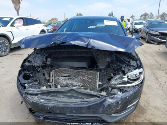 2017 VOLVO V60 YV140MEK2H1364875 Photo 5