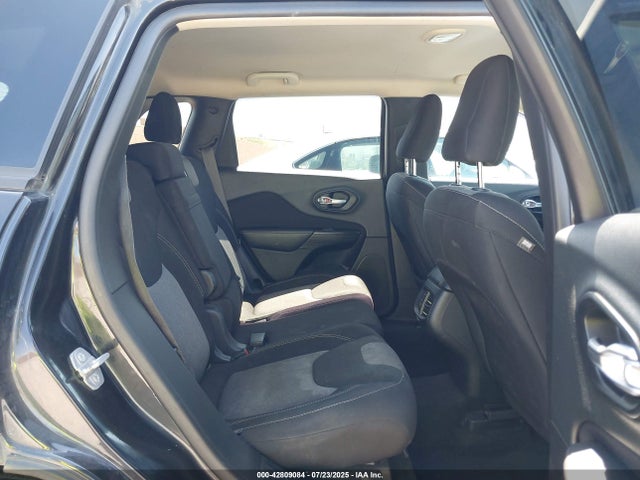1C4PJLAB2FW657790 Jeep 2015