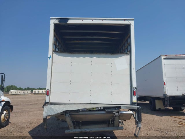 International B 6.7 2025 3HAEUMML8SL594408 Image 15