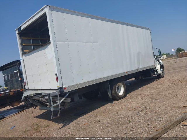 International B 6.7 2025 3HAEUMML8SL594408 Image 4