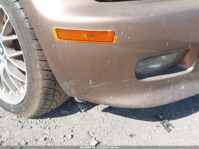 2001 BMW Z3 WBACN53471LL46246 Photo 5