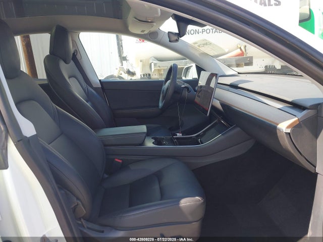 2020 TESLA MODEL Y 5YJYGDEF5LF001976 Photo 4