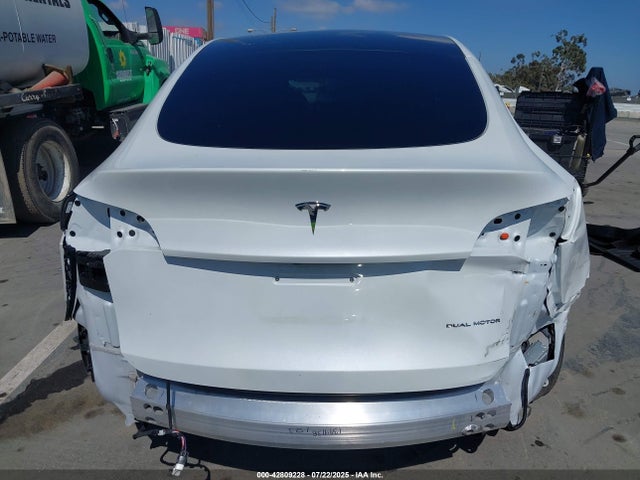 2020 TESLA MODEL Y 5YJYGDEF5LF001976 Photo 5