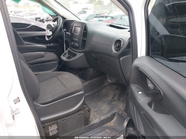 WD3PG2EA4H3287791 Mercedes-Benz m274