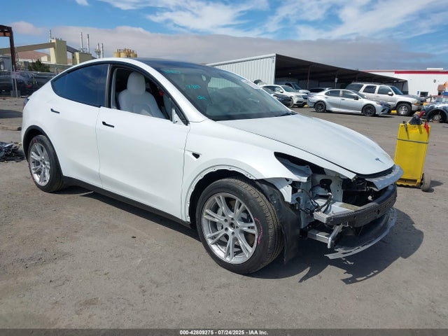 2022 TESLA MODEL Y 7SAYGAEE3NF405905 Photo 0