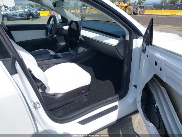 2022 TESLA MODEL Y 7SAYGAEE3NF405905 Photo 4