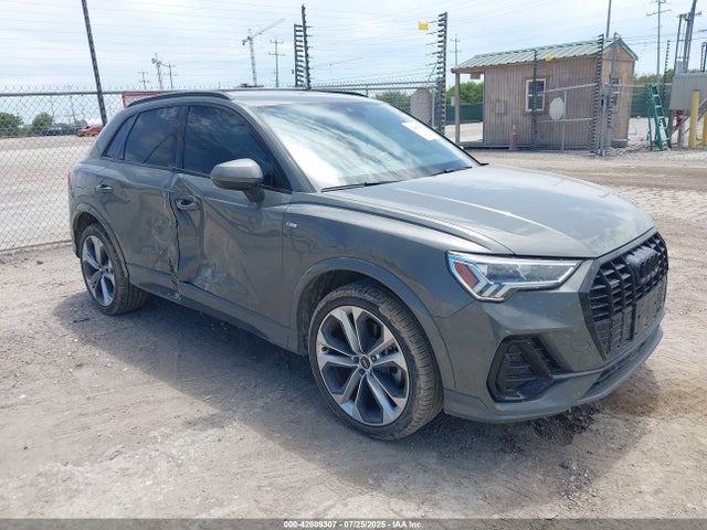 2022 AUDI Q3 WA1EEDF39N1041657 Photo 0