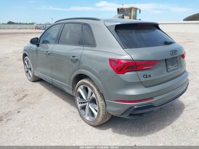 2022 AUDI Q3 WA1EEDF39N1041657 Photo 2