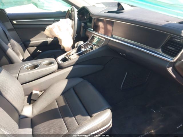 2023 PORSCHE PANAMERA WP0AJ2A73PL102989 Photo 4