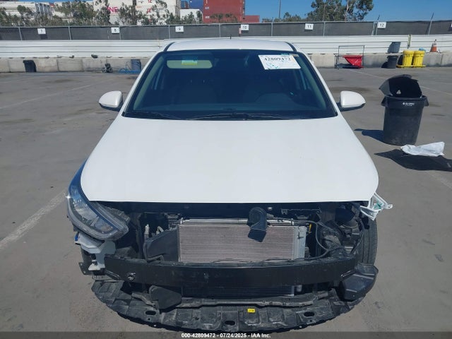 Hyundai gamma ii 2022 3KPC24A62NE182445 Image 13