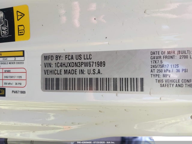 1C4HJXDN3PW671989 Jeep 2023