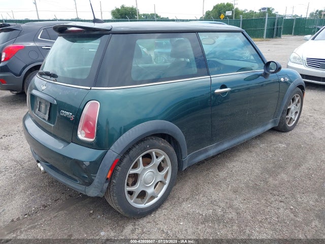 2006 MINI COOPER S WMWRE335X6TJ39543 Photo 3