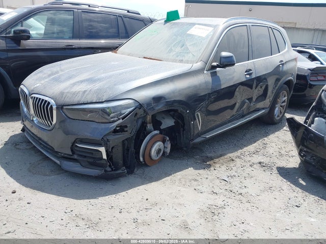 5UXCR4C08N9M45206 BMW X5