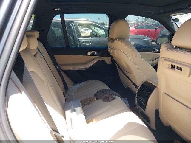 5UXCR4C08N9M45206 BMW X5