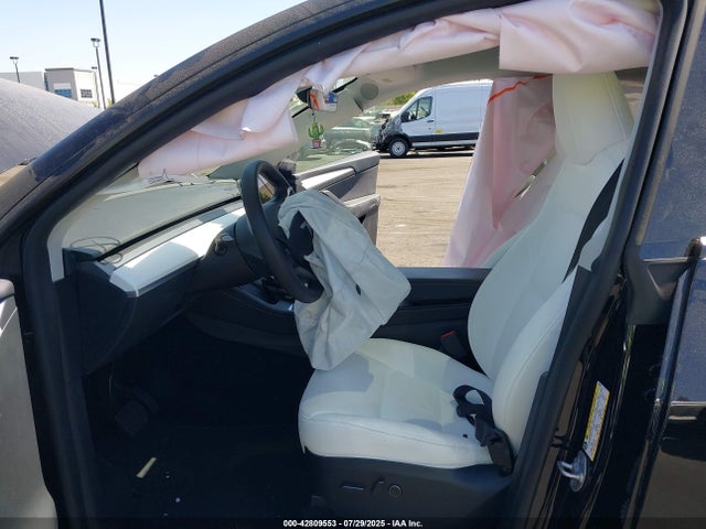 2025 TESLA MODEL Y 7SAYGDEE5SF297459 Photo 4