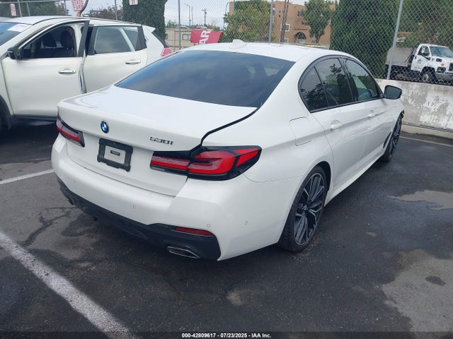 WBA53BH04MWX03145 BMW 530I
