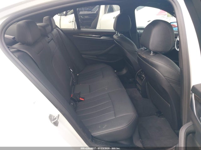 WBA53BH04MWX03145 BMW 530I