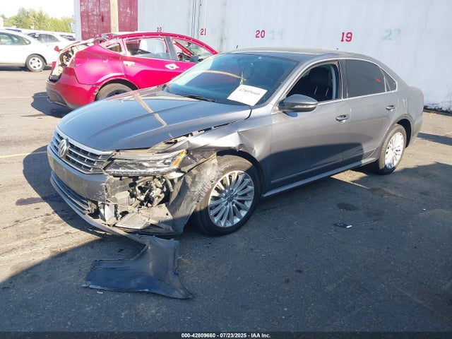 1VWBT7A37GC069999 Volkswagen Passat