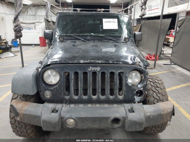 1C4BJWDG2EL305845 Jeep 2014