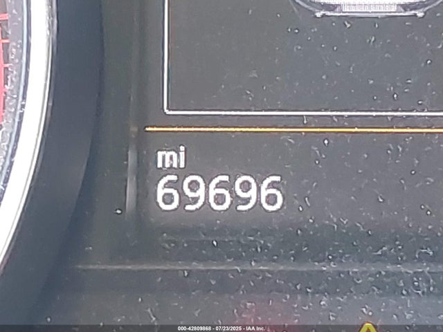 3VW4T7AU5FM000534 Volkswagen 2015