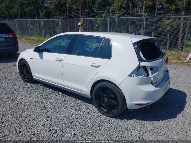 3VW4T7AU5FM000534 Volkswagen 2015