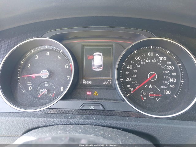 3VW4T7AU5FM000534 Volkswagen 2015