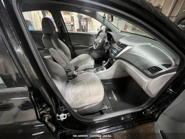 2017 HYUNDAI ACCENT KMHCT4AE6HU275801 Photo 4