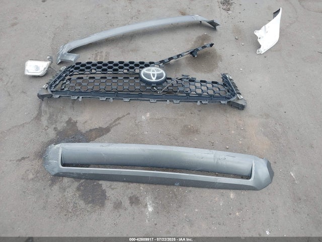 5TFRM5F10JX125310 Toyota 1ur-fe