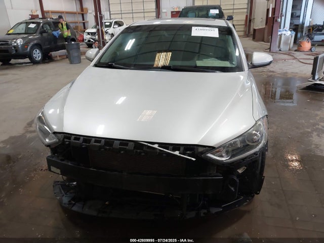 5NPD84LF7JH236120 Hyundai mpi nu