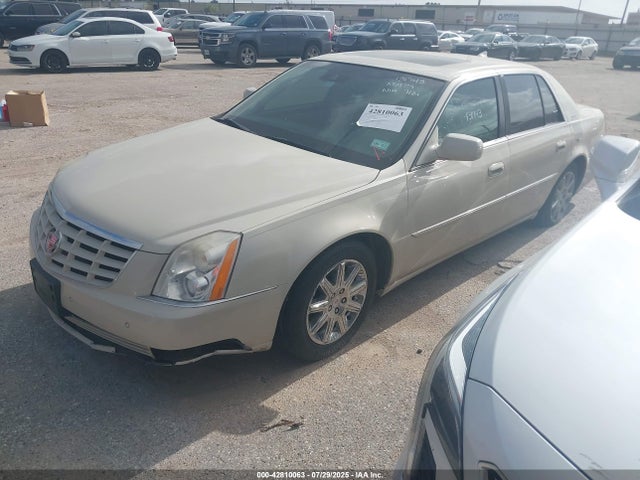 2010 CADILLAC DTS 1G6KH5EY5AU131743 Photo 1