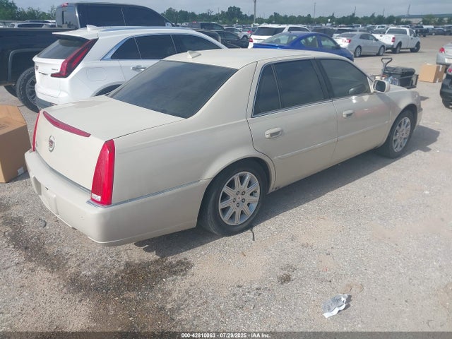2010 CADILLAC DTS 1G6KH5EY5AU131743 Photo 3