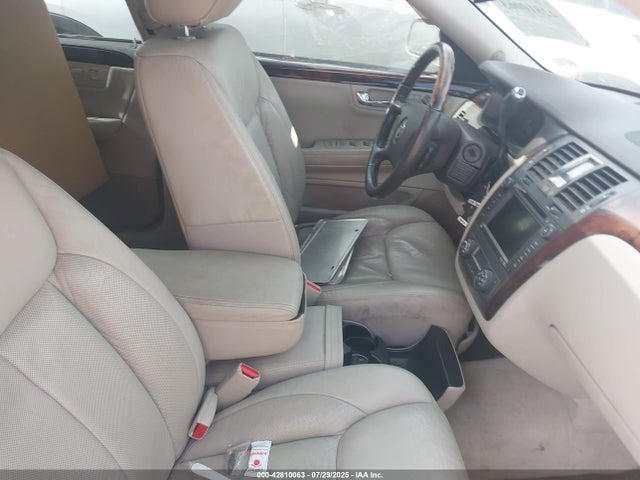 2010 CADILLAC DTS 1G6KH5EY5AU131743 Photo 4