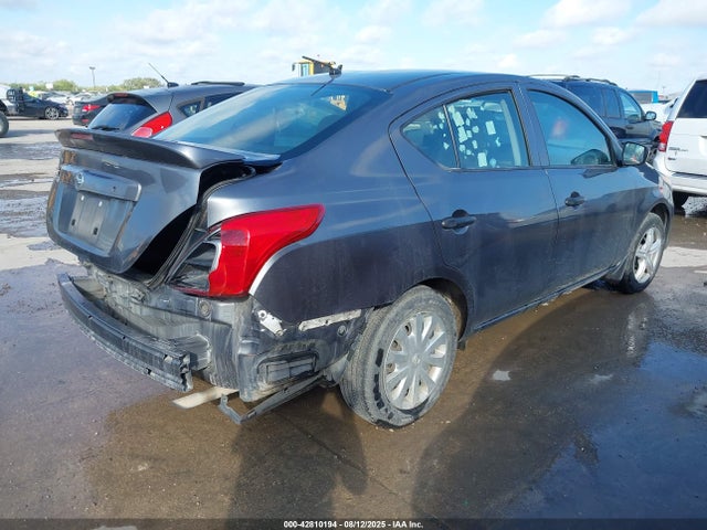 3N1CN7AP0HL891198 Nissan 2017