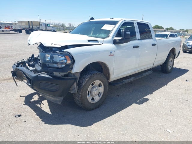 3C6UR5HJ9RG225972 RAM 2024