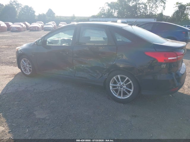 Ford 2016 2016 1FADP3F22GL259529 Image 3